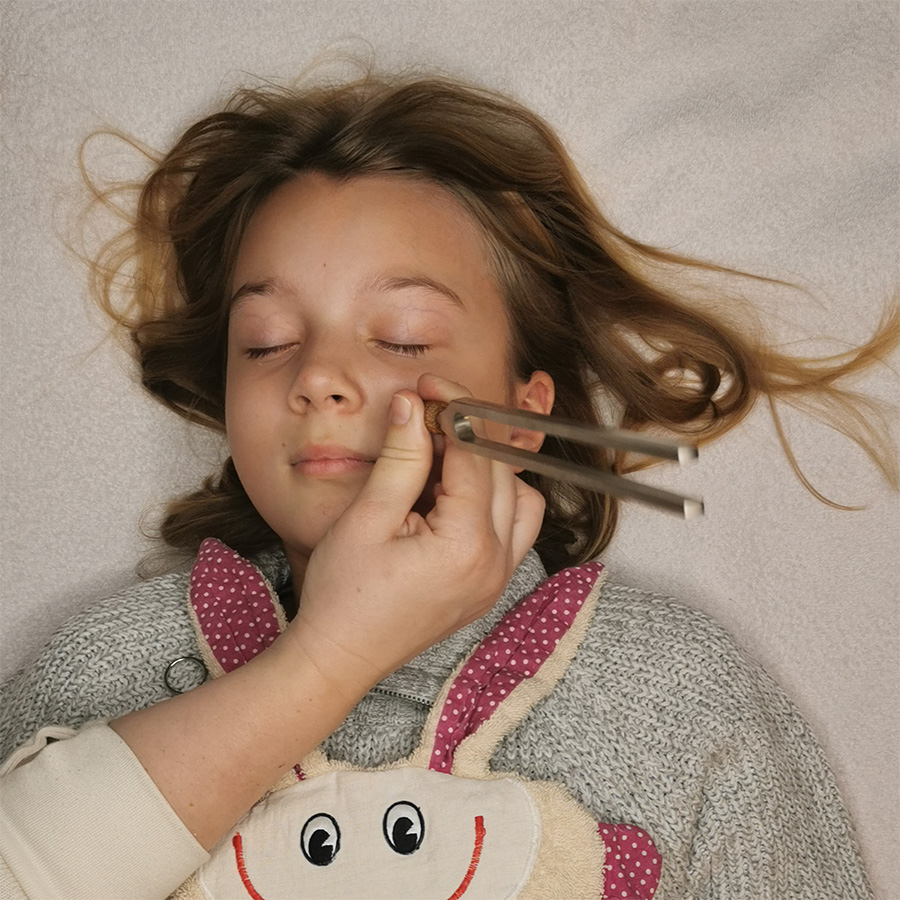Behandlung SeelenTON Tonpunktur für Kinder